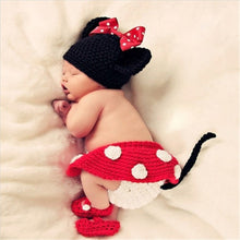 Load image into Gallery viewer, Baby Cap Deer Design Handmade Crochet Deer Costume Set Knitted Hats and Pants Newborn Photography Props Photo Shoot Caps Hats