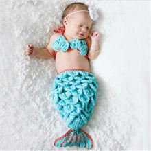 Load image into Gallery viewer, Baby Cap Deer Design Handmade Crochet Deer Costume Set Knitted Hats and Pants Newborn Photography Props Photo Shoot Caps Hats
