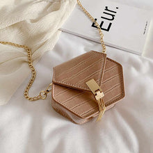 Load image into Gallery viewer, 3-12Y Baby Girls Bags Kids Children's New Fashion Wild Chain Princess Diagonal Cross Bag Children Portable Bucket Bag
